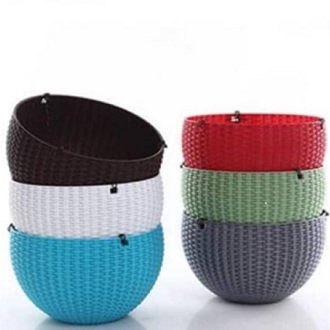 DIFFERENT COLORS OF V-SHAPED HANGING PLASTIC POTS (PEGLO)  - Large